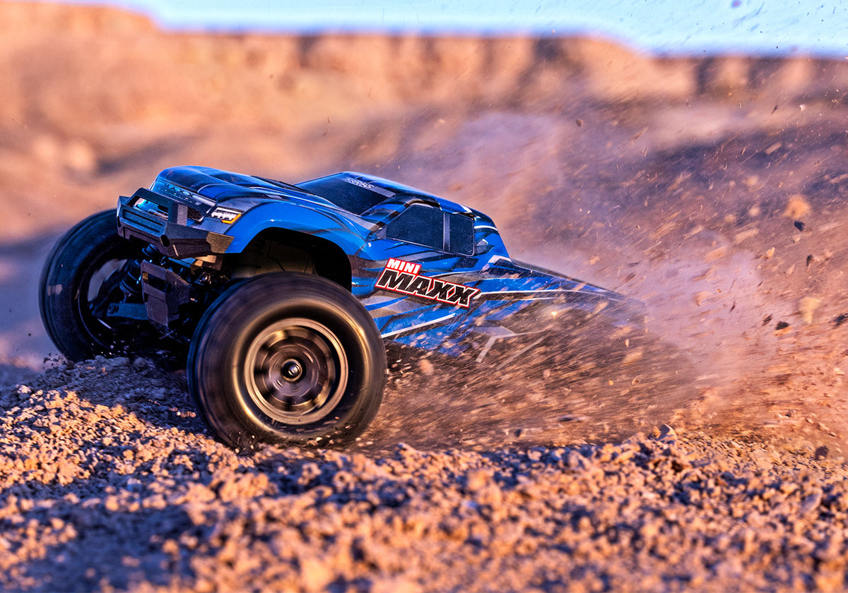 Traxxas Mini Maxx BL-2s Blue (107154-1-Blue)