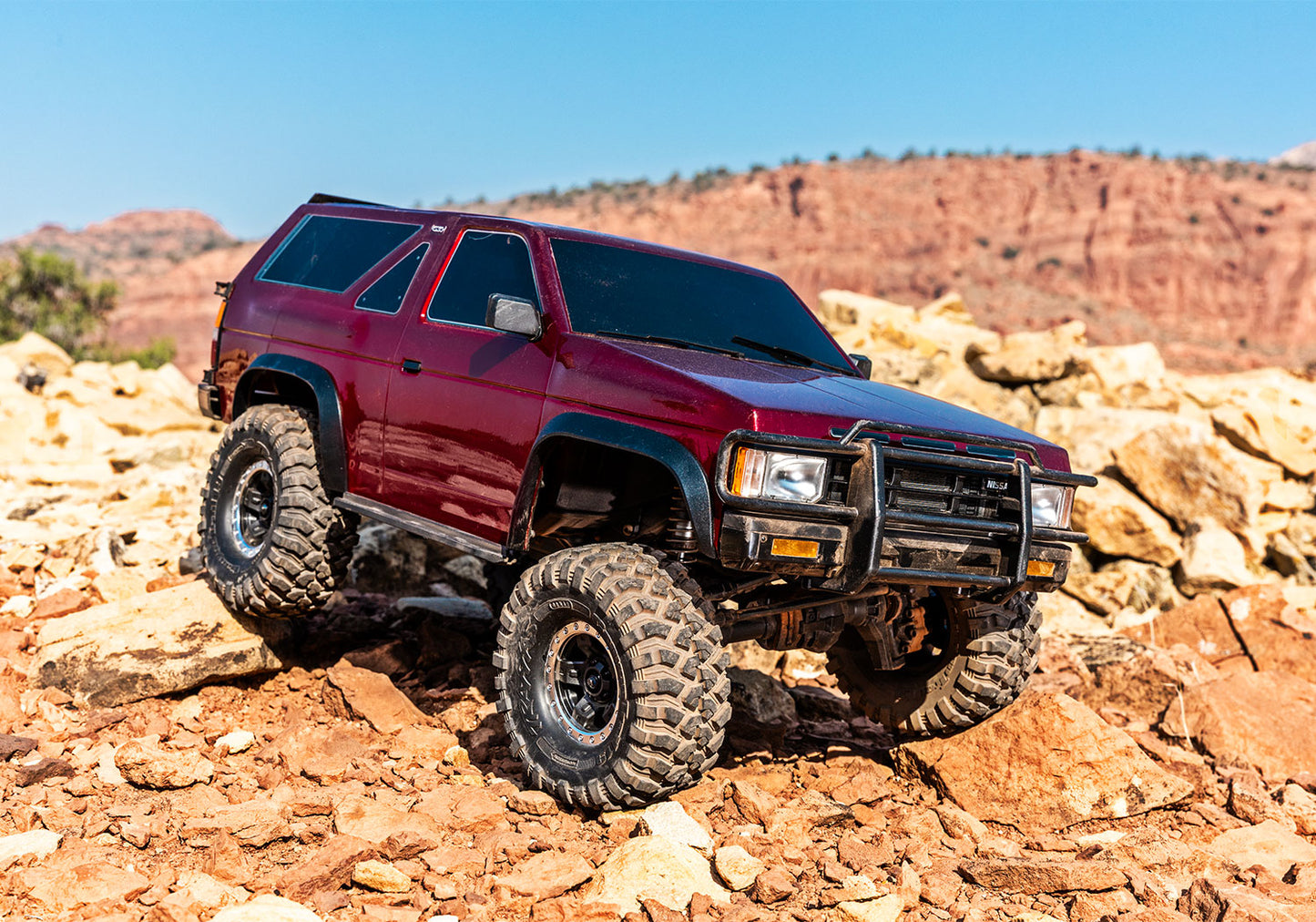 1/10 TRX-4 Sport, Nissan Pathfinder, RTD (Requires battery & charger) Clipless: Red