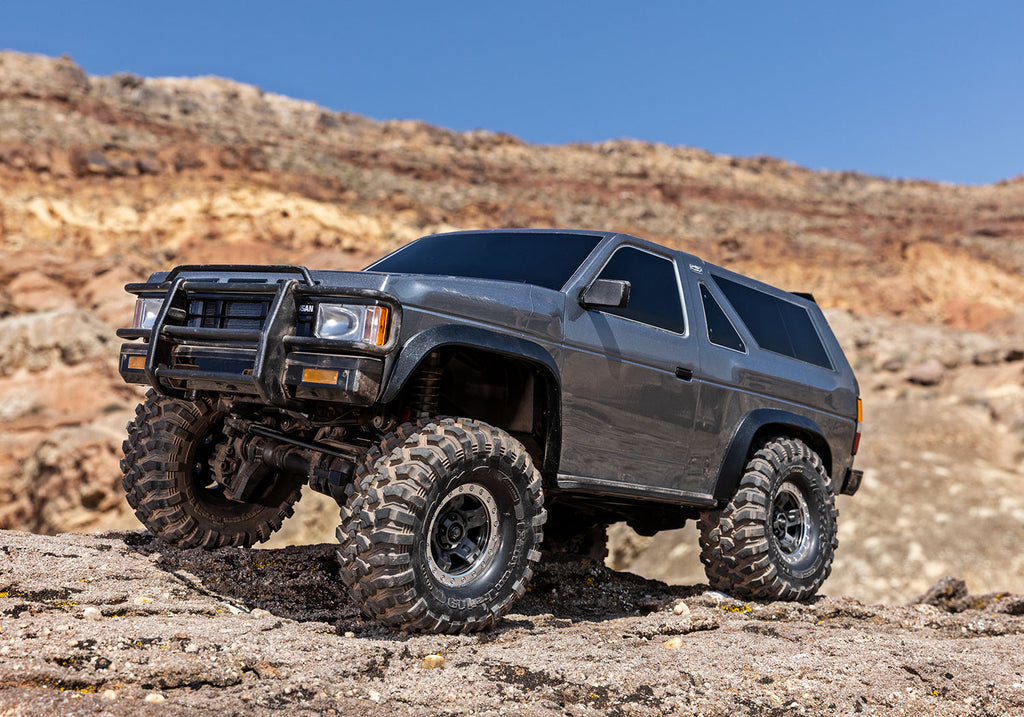 1/10 TRX-4 Sport, Nissan Pathfinder, RTD (Requires battery & charger) Clipless: Silver