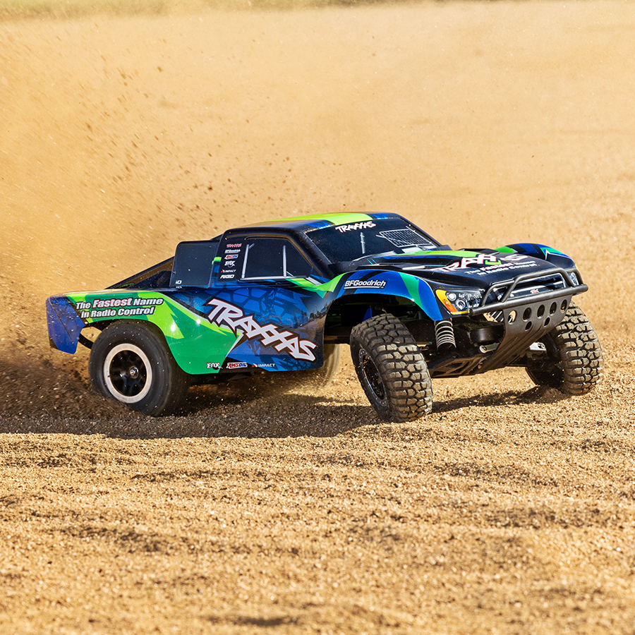 1/10 Slash, 2WD, VXL clipless w/Magnum 272R Trans, RTR (Requires battery & charger): Green