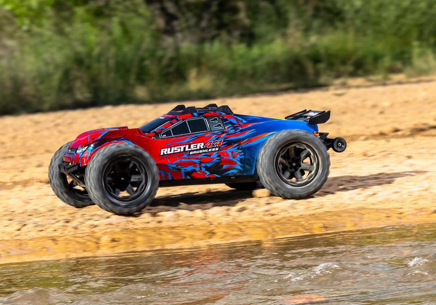 1/10 Rustler, 4WD, VXL (Requires battery & charger): Red