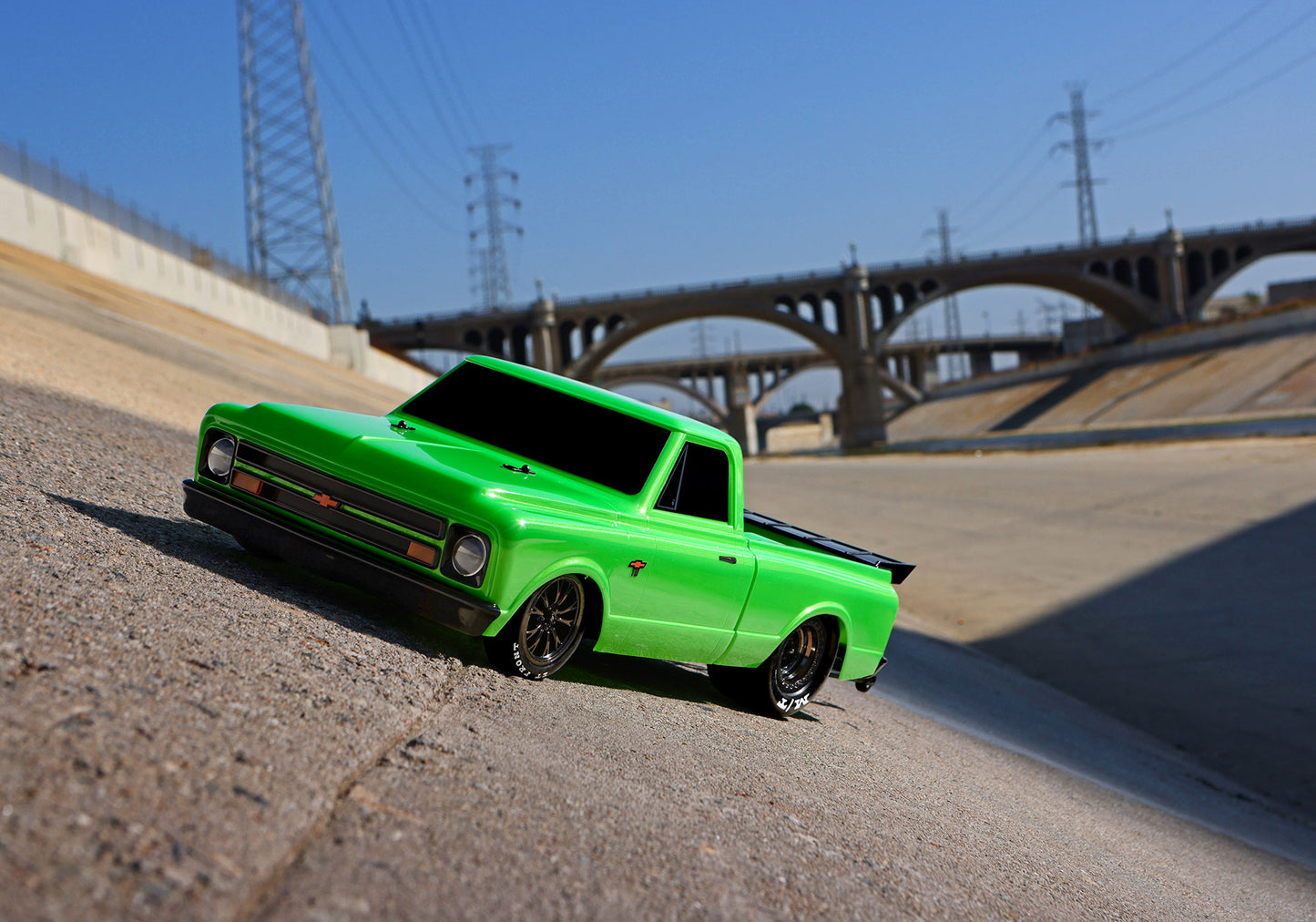 1/10 Drag Slash C10, 2WD, RTR (Requires battery & charger): Green