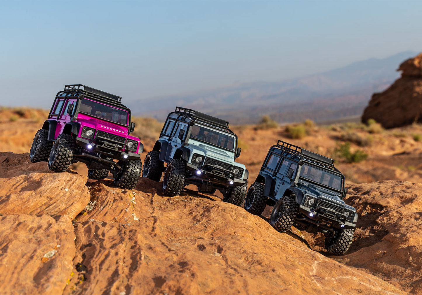 1/18 TRX-4M Land Rover® Defender®: Light Blue