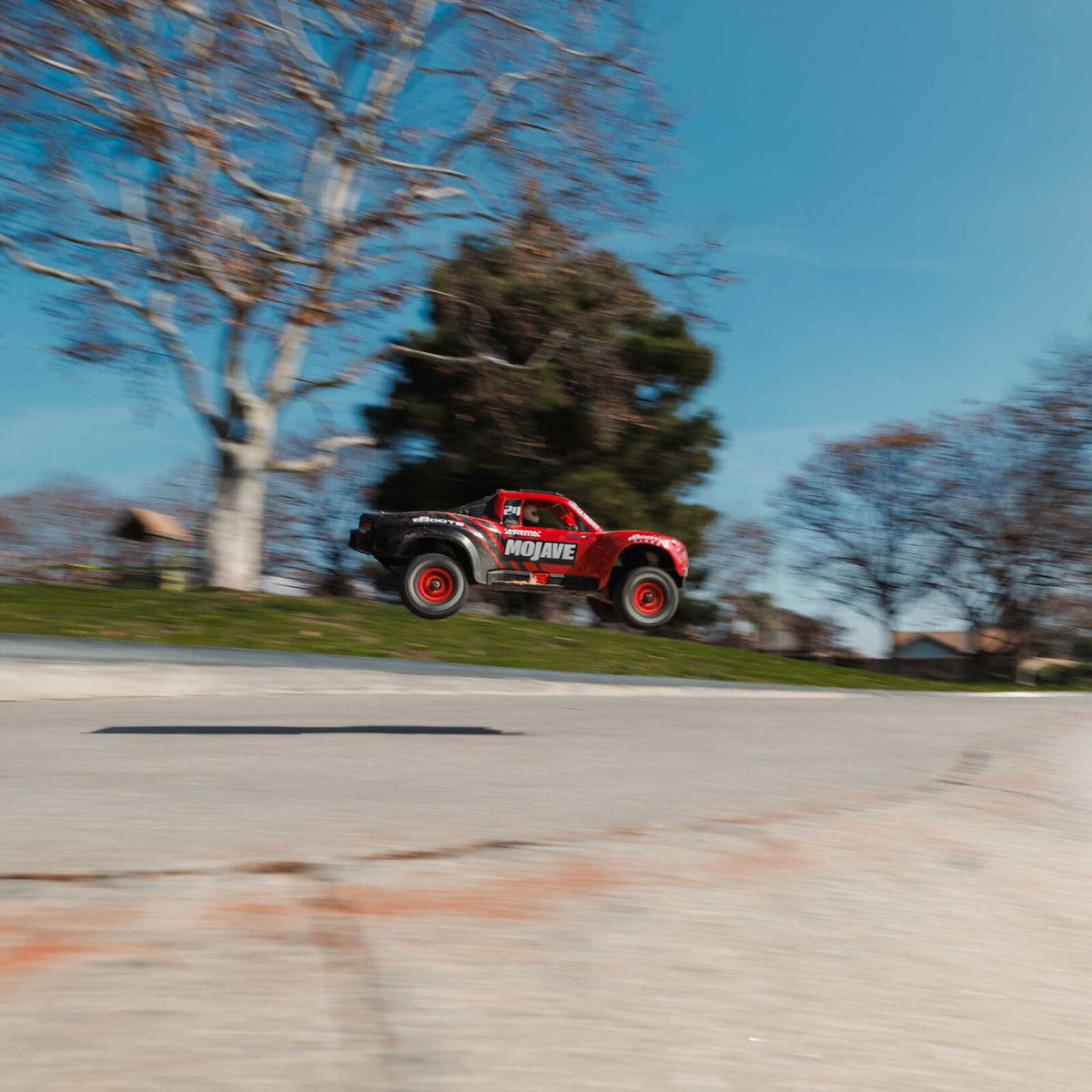 1/12 Mojave GROM Small Scale 4x4 DT RTR (Includes battery and charger) Red/Black: ARA2104T1