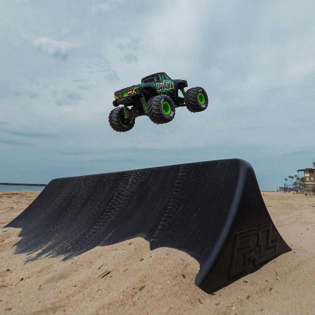 1/16 Quake GROM Small Scale 4x4 MT (Includes battery and charger) Green: ARA2137T2