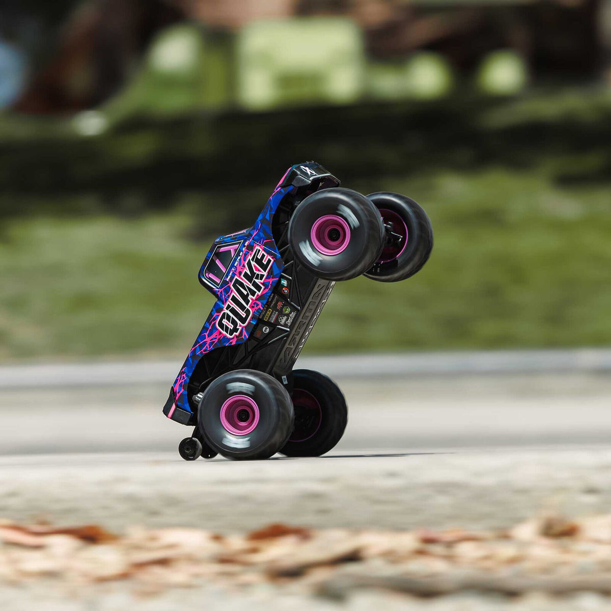 ARRMA 1/16 Quake GROM 4x4 RTR Brushed Monster Truck (Battery & Charger Included), Purple (ARA2137T3)