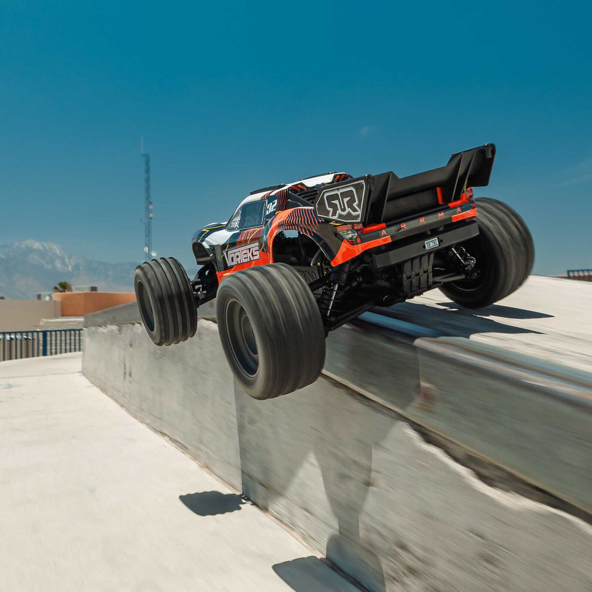 1/10 VORTEKS 2wd w/battery & charger Orange: ARA3205ST1