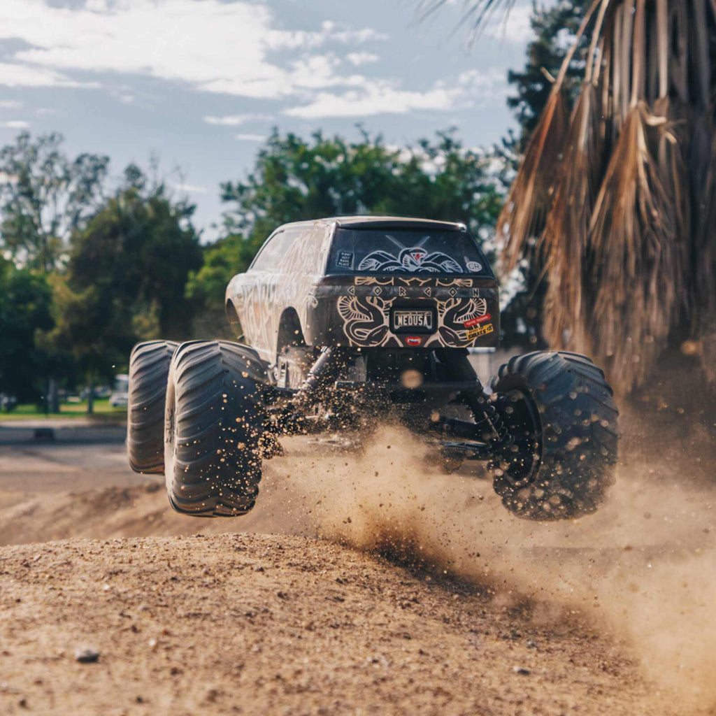 1/10 GORGON 4X2 Monster Truck Kit (includes battery and charger): Black: ARA3230SKT1