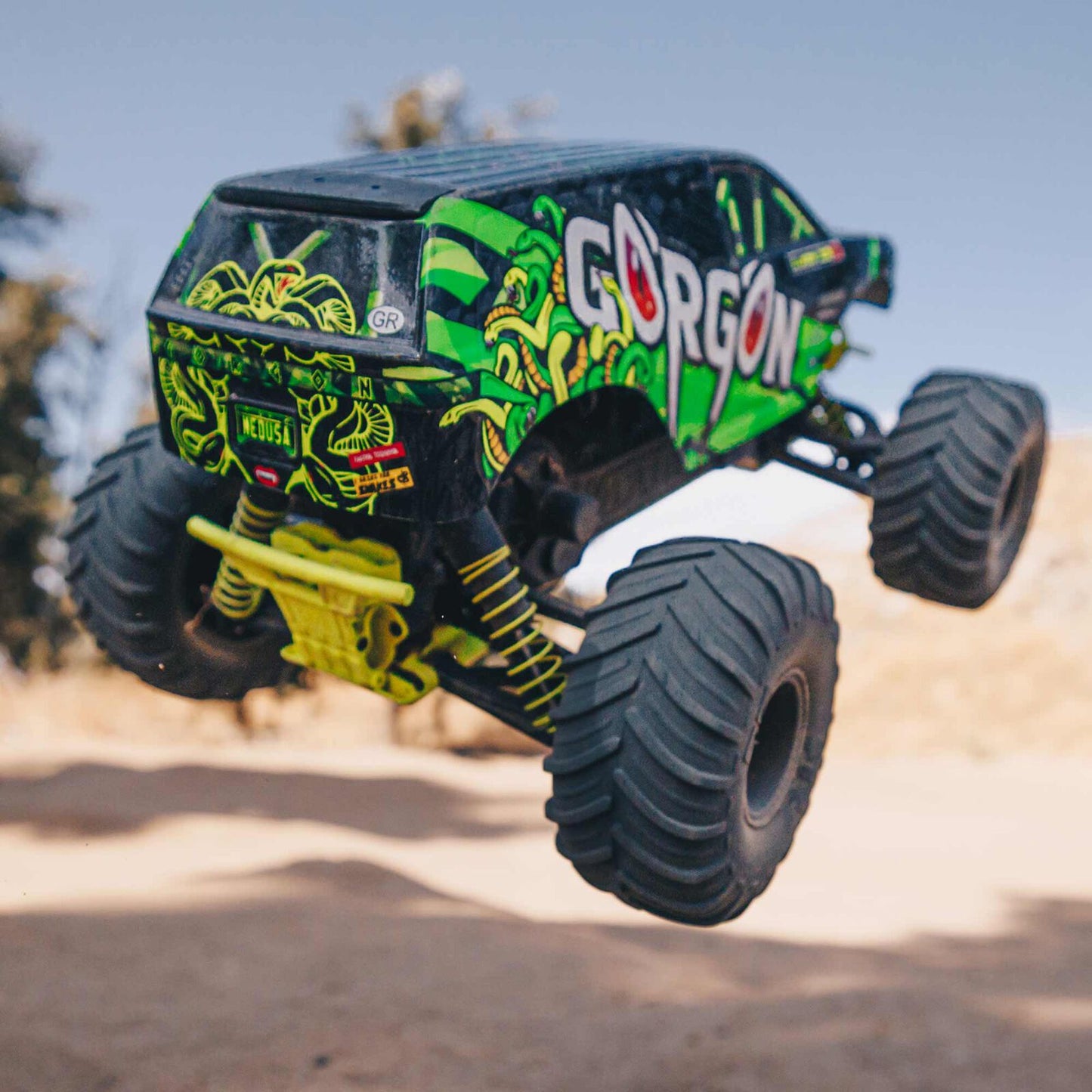 1/10 GORGON 4X2 Monster Truck (Includes battery & charger): Yellow/Green: ARA3230ST1