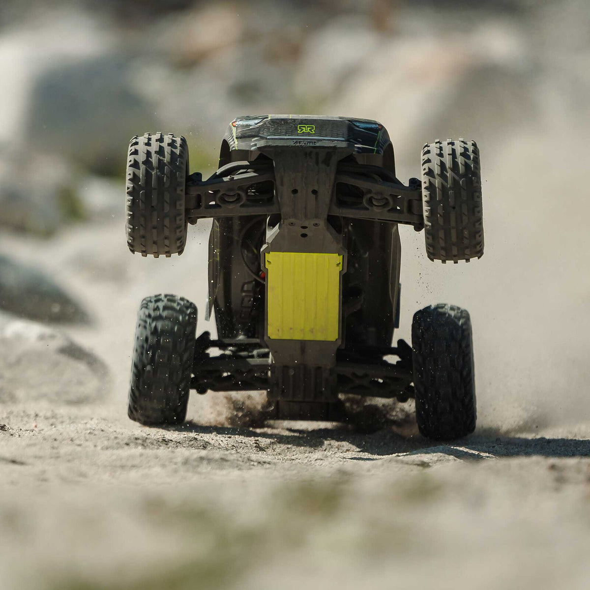 ARRMA 1/10 VORTEKS 223S DSC 2WD RTR Brushless Stadium Truck, Yellow: ARA3505T1