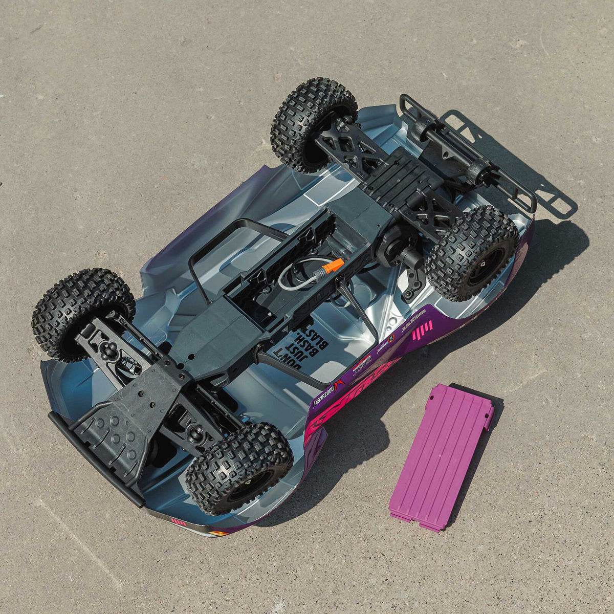 1/10 FURY 2wd 223S BLX Brushless RTR: Blue: ARA3521T1