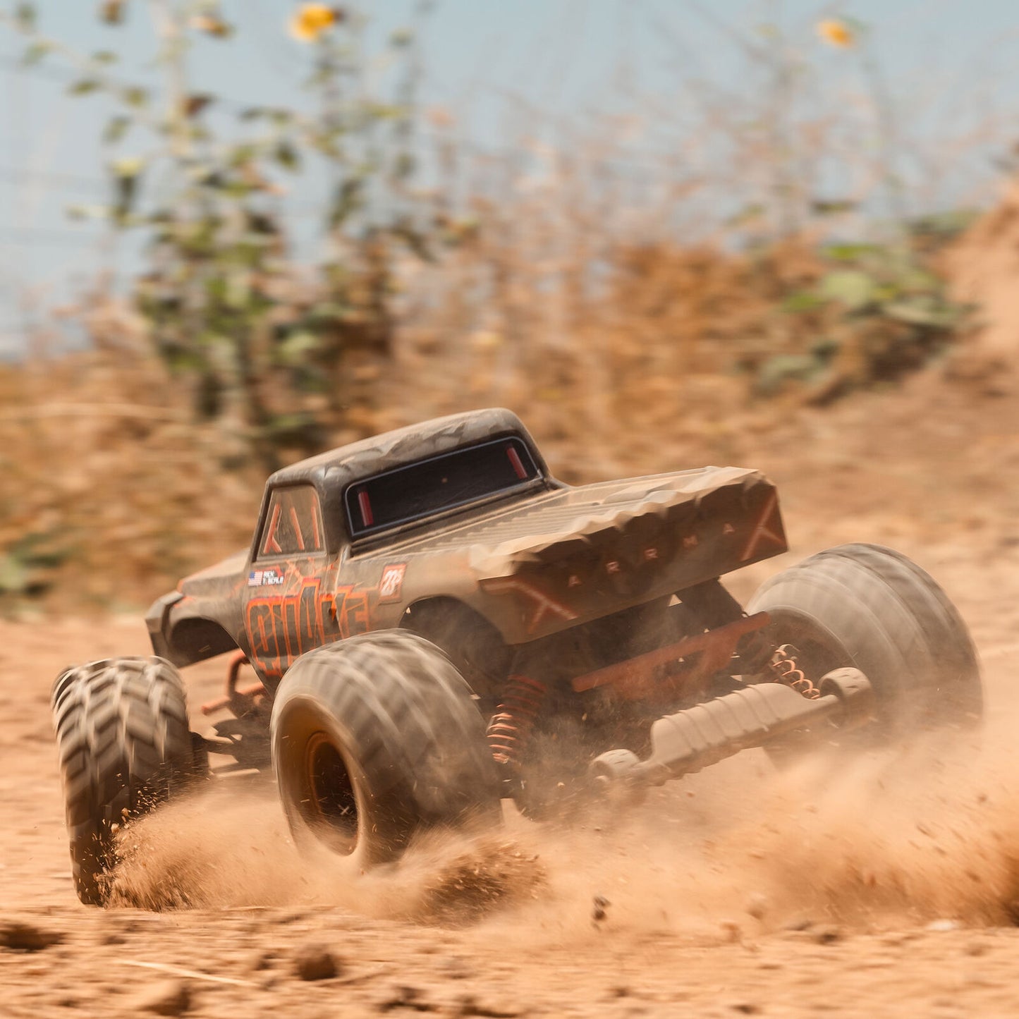 1/10 QUAKE 223S 2WD Monster Truck (Requires Battery & Charger): Red