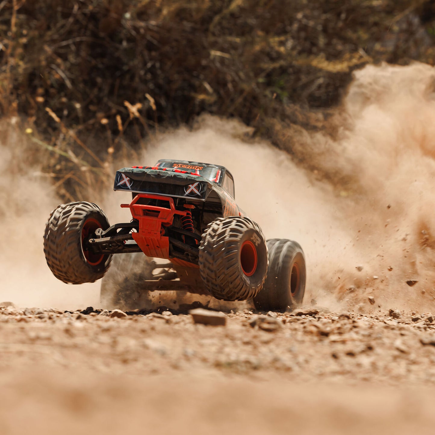 1/10 QUAKE 223S 2WD Monster Truck (Requires Battery & Charger): Red