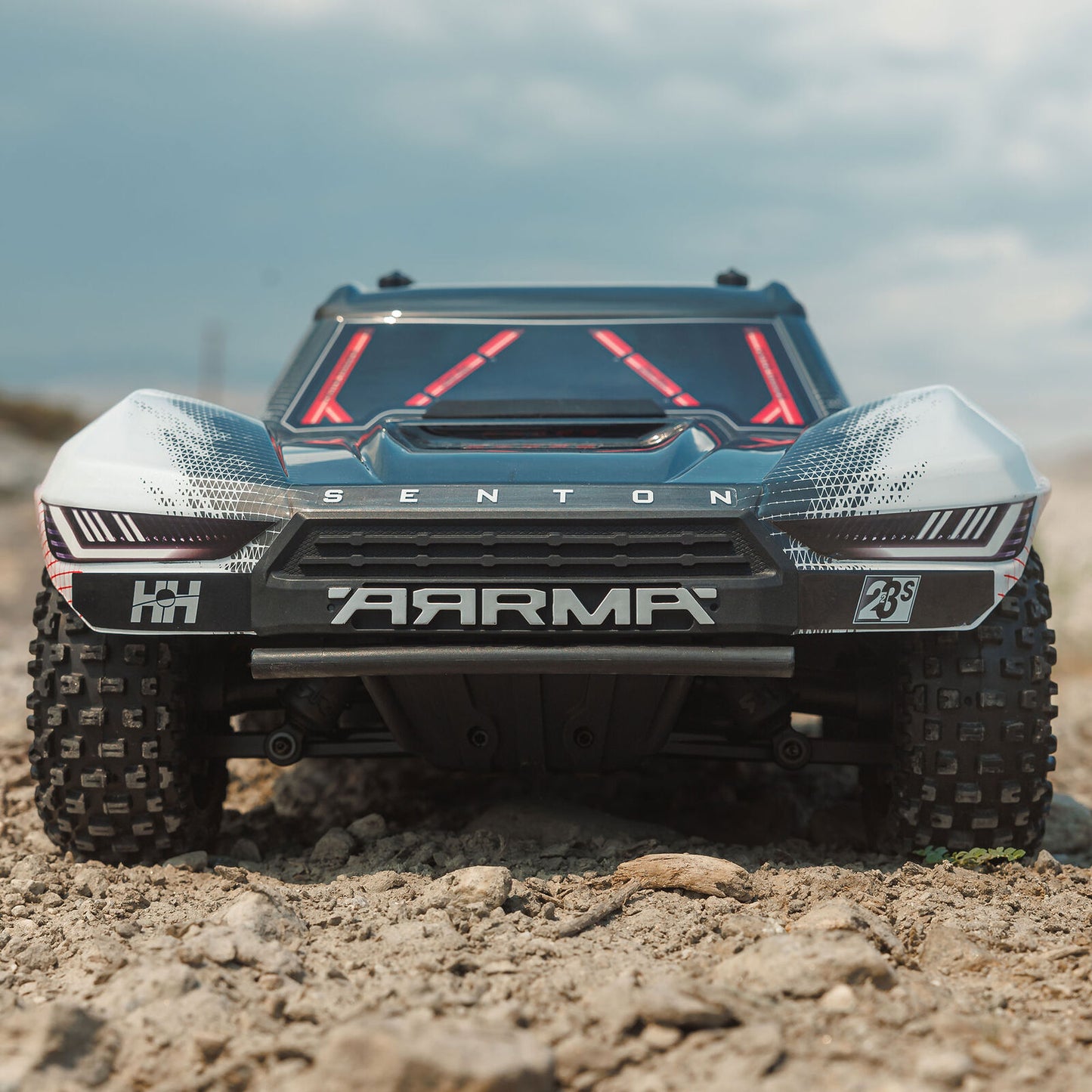 1/10 Senton 223S, 4WD, BLX w/DSC (Requires battery & charger): Red: ARA4303V4T2