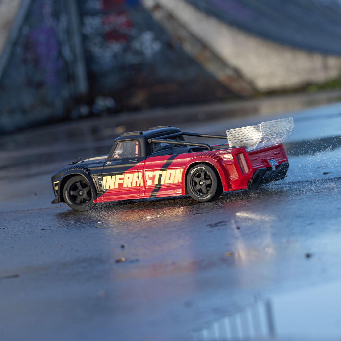 1/8 Infraction 223S DSC 4X4 RTR (Requires battery & charger): Black/Red