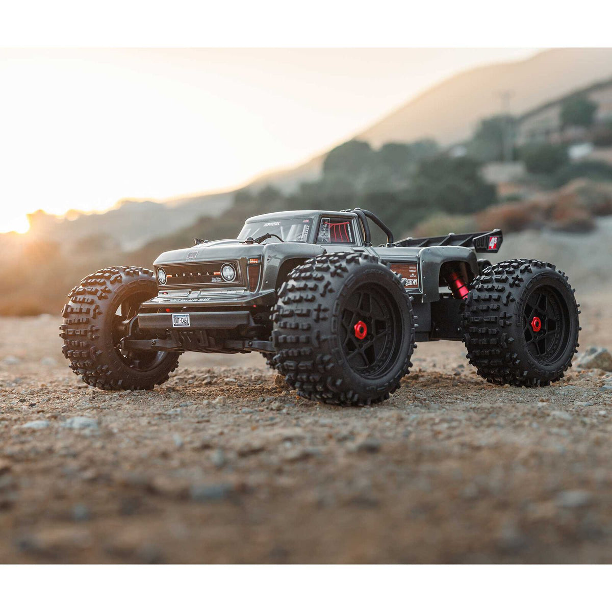 1/10 Outcast 4x4 4S BLX  Stunt truck (Requires battery & charger): GunMetal: ARA4410V2T3