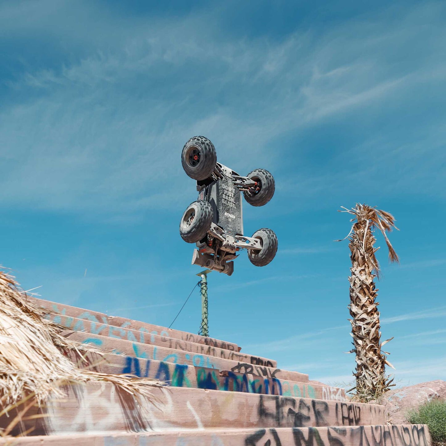 1/5 OUTCAST 4X4 8S BLX EXB Stunt Truck: Black: ARA5810V2T1