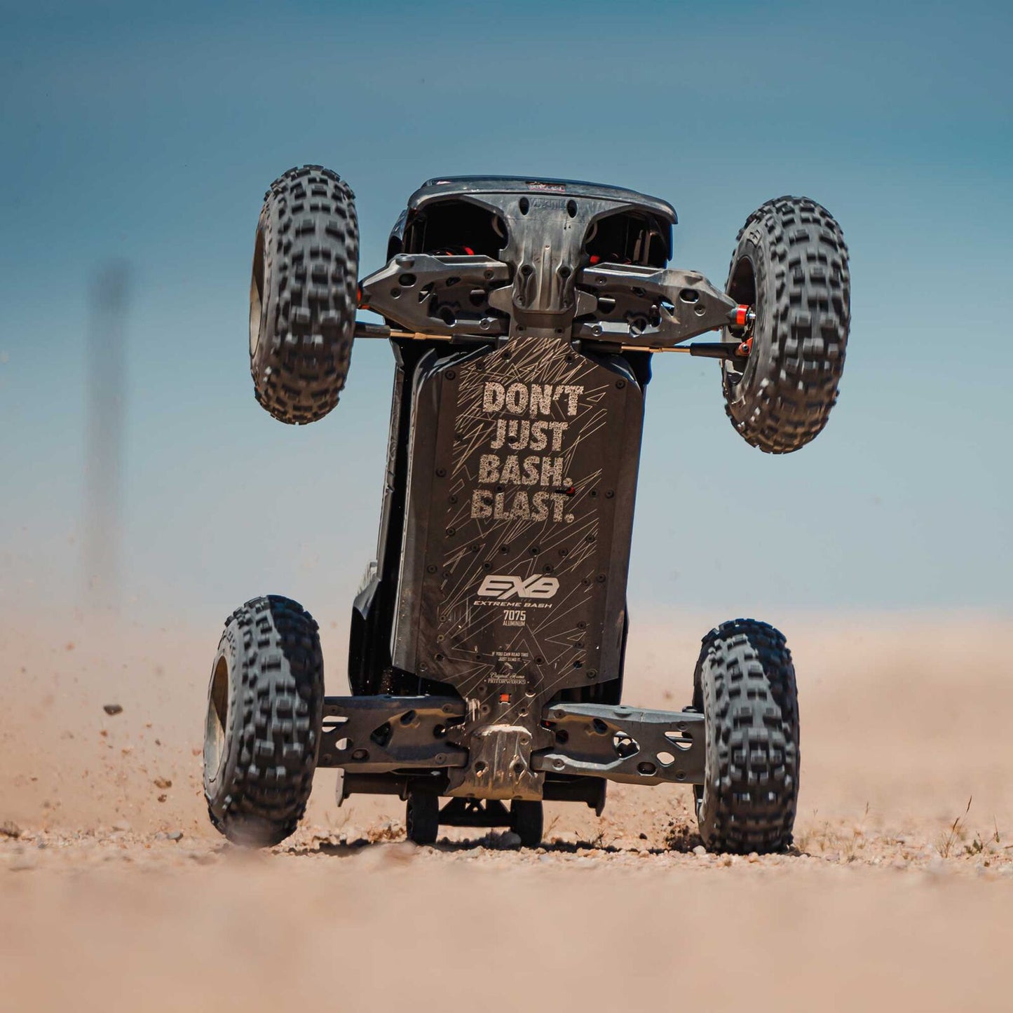 1/5 OUTCAST 4X4 8S BLX EXB Stunt Truck: Black: ARA5810V2T1