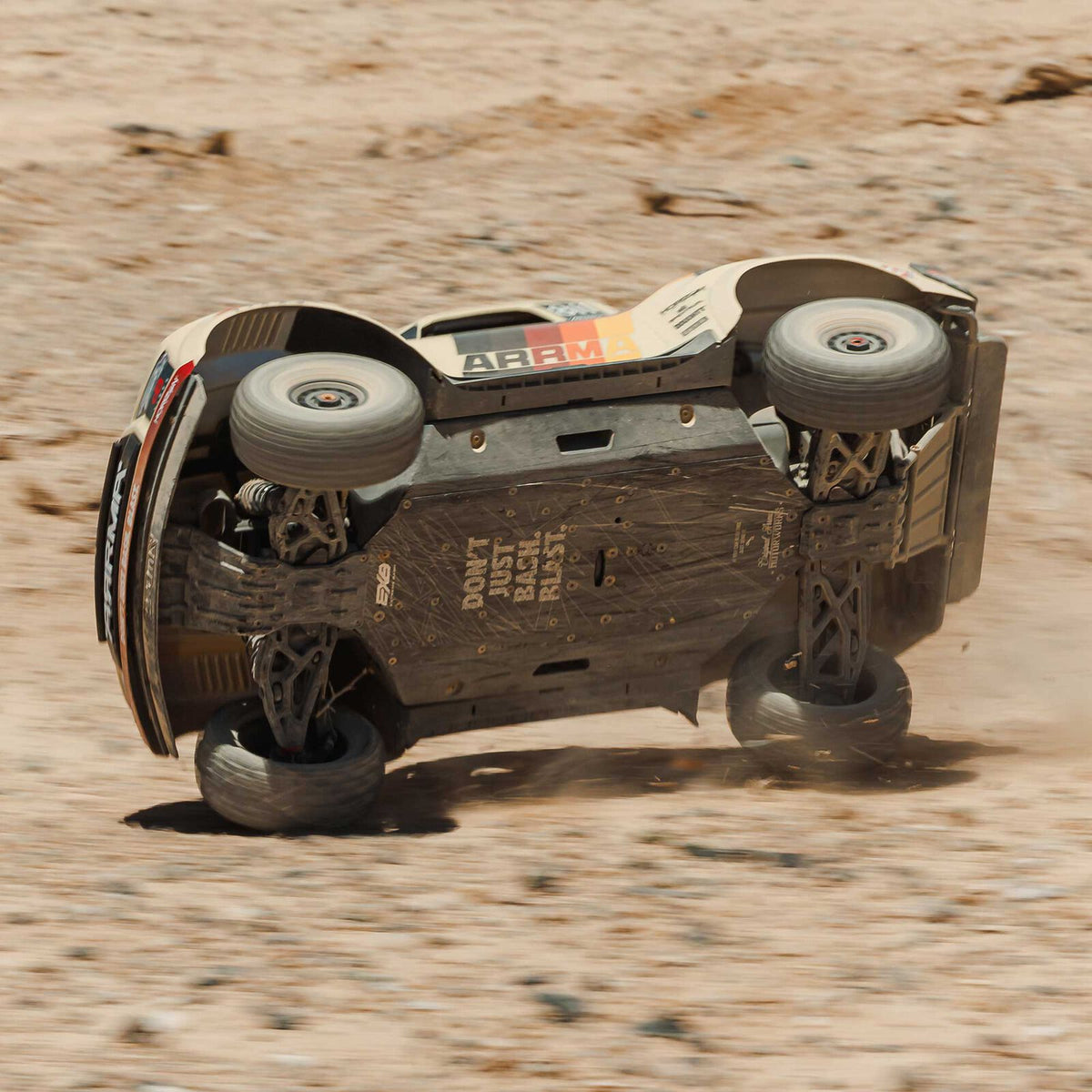 1/7 Mojave 6S 4WD RTR: (Requires battery & charger):Beige