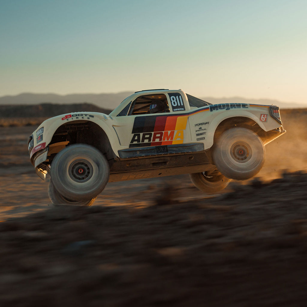 1/7 Mojave 6S 4WD RTR: (Requires battery & charger):Beige