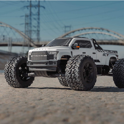 1/7 Big Rock 4WD BLX (Requires battery & charger): White: ARA7612T3