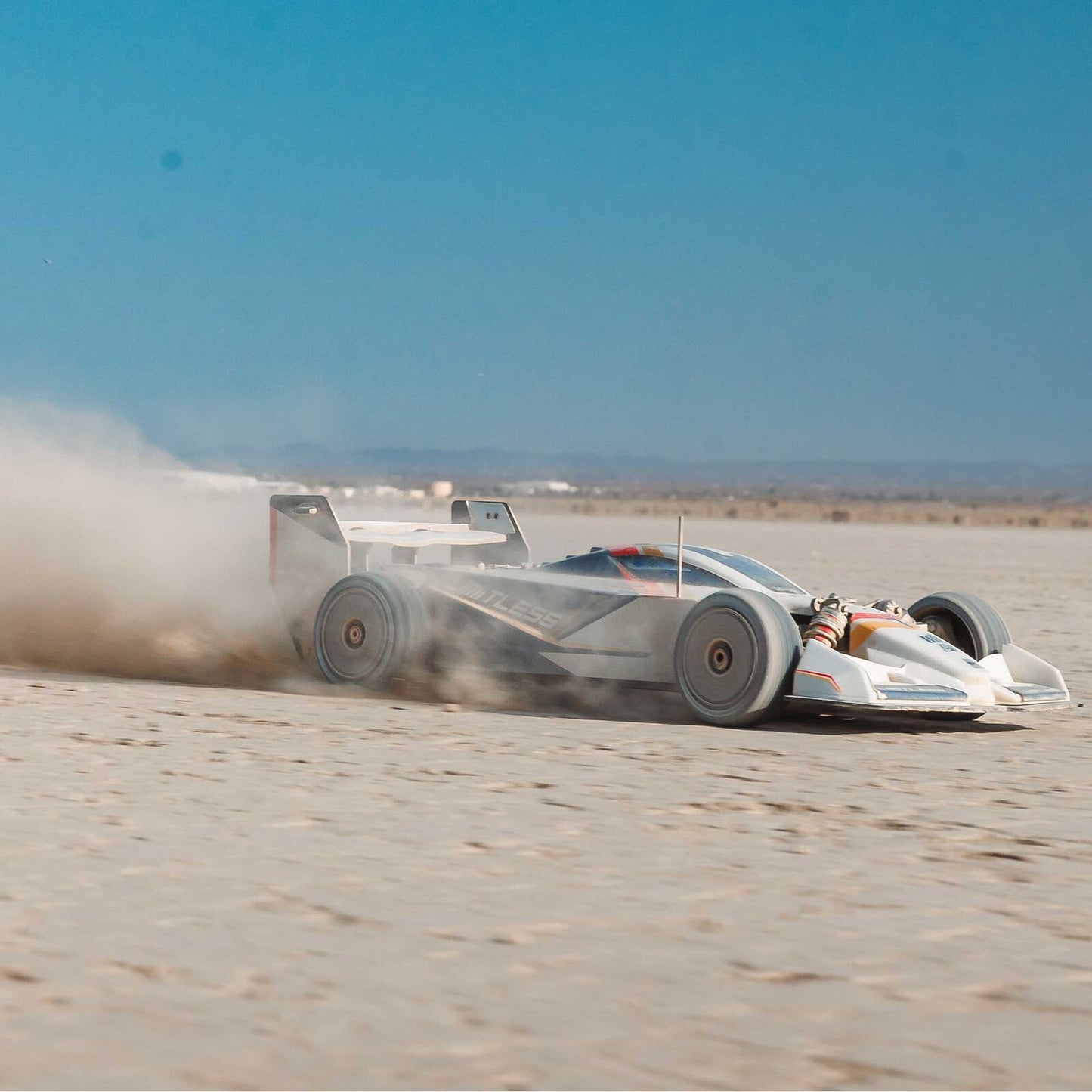 1/7 LIMITLESS 8S 4X4 RTR Blue (Requires electronics, battery & charger): ARA7816T2