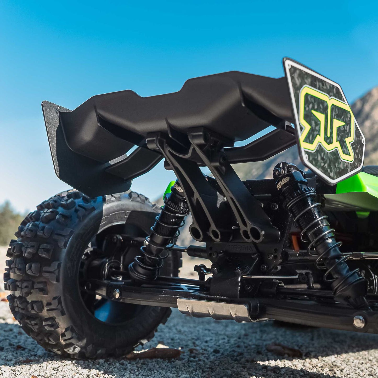 1/8 Kraton 6S, 4WD, BLX (Requires battery & charger):  (Green/Black): ARA8608V6T3