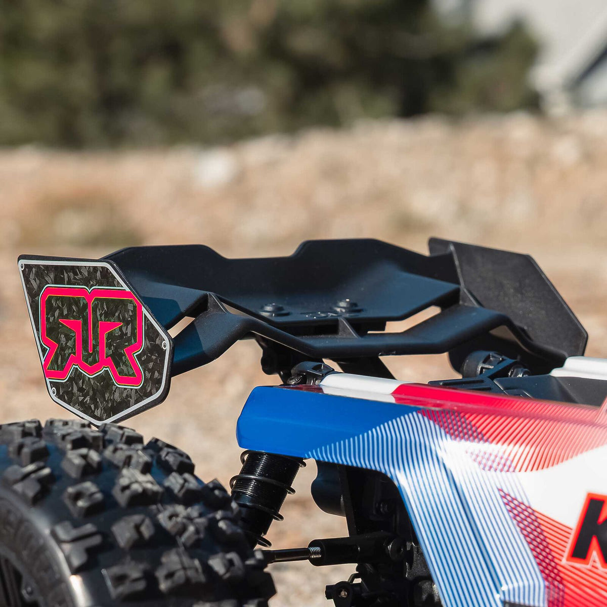 ARRMA 1/8 Kraton 6S, 4WD, BLX (Requires battery & charger): (Blue/Red) (ARA8608V6T4)