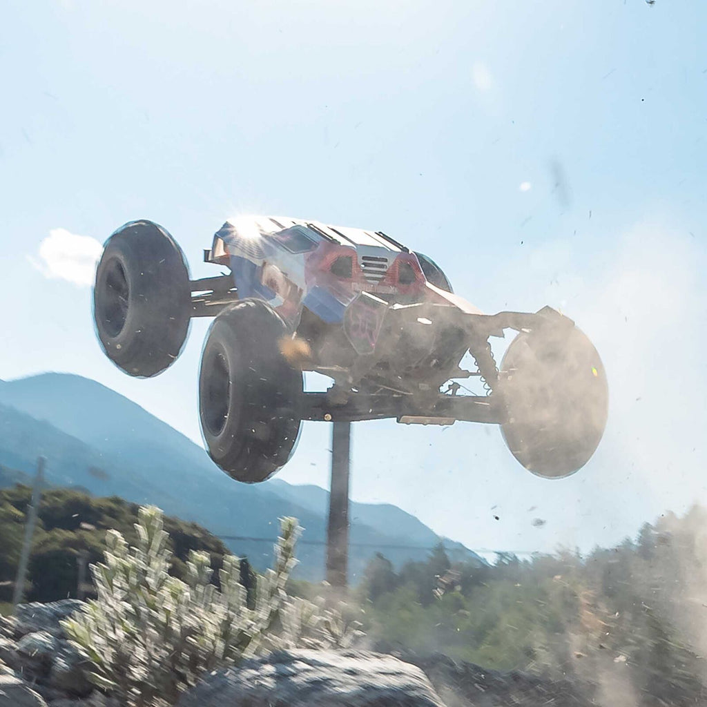 ARRMA 1/8 Kraton 6S, 4WD, BLX (Requires battery & charger): (Blue/Red) (ARA8608V6T4)