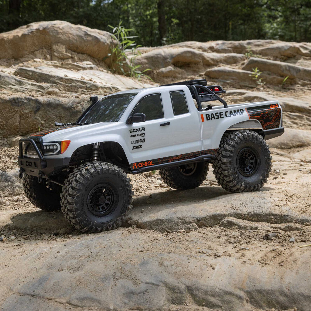 1/10 4wd SCX10 III Base Camp RTR: White