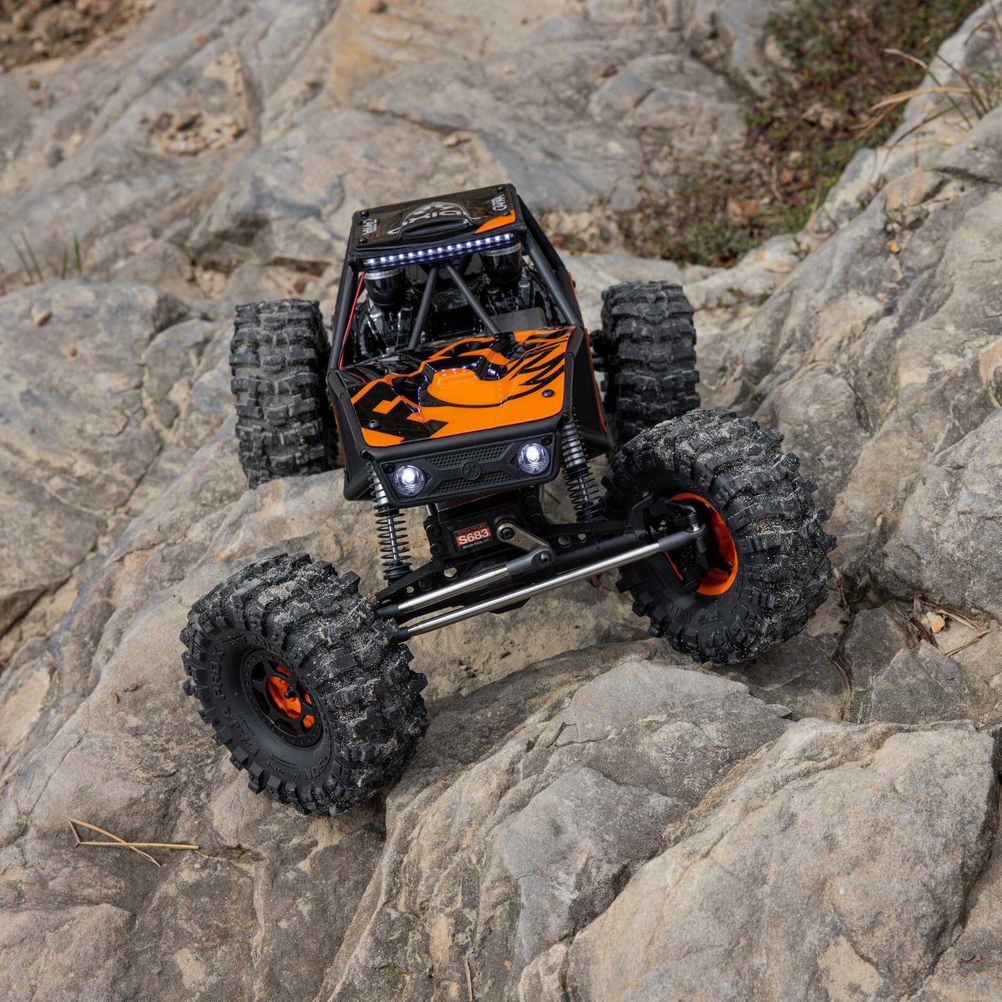1/10 UTB10 Capra 1.9 4WS 4X4 RTR Brushed Rock Crawler: Orange