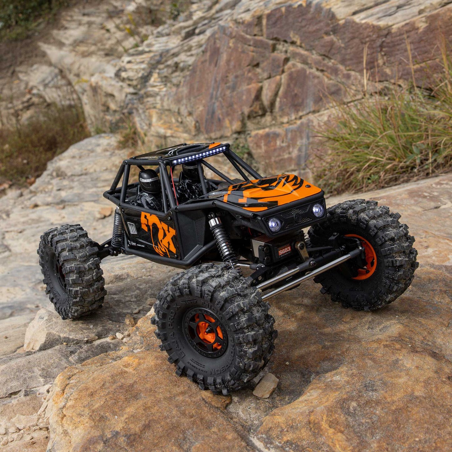 1/10 UTB10 Capra 1.9 4WS 4X4 RTR Brushed Rock Crawler: Orange