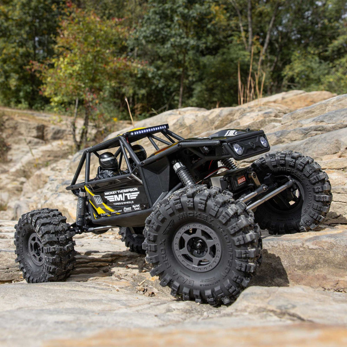 Axial 1/10 UTB10 Capra 1.9 4WS 4x4 RTR Brushed Rock Crawler: Yellow (AXI-1543T2)
