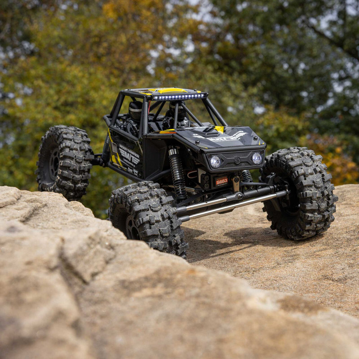 Axial 1/10 UTB10 Capra 1.9 4WS 4x4 RTR Brushed Rock Crawler: Yellow (AXI-1543T2)
