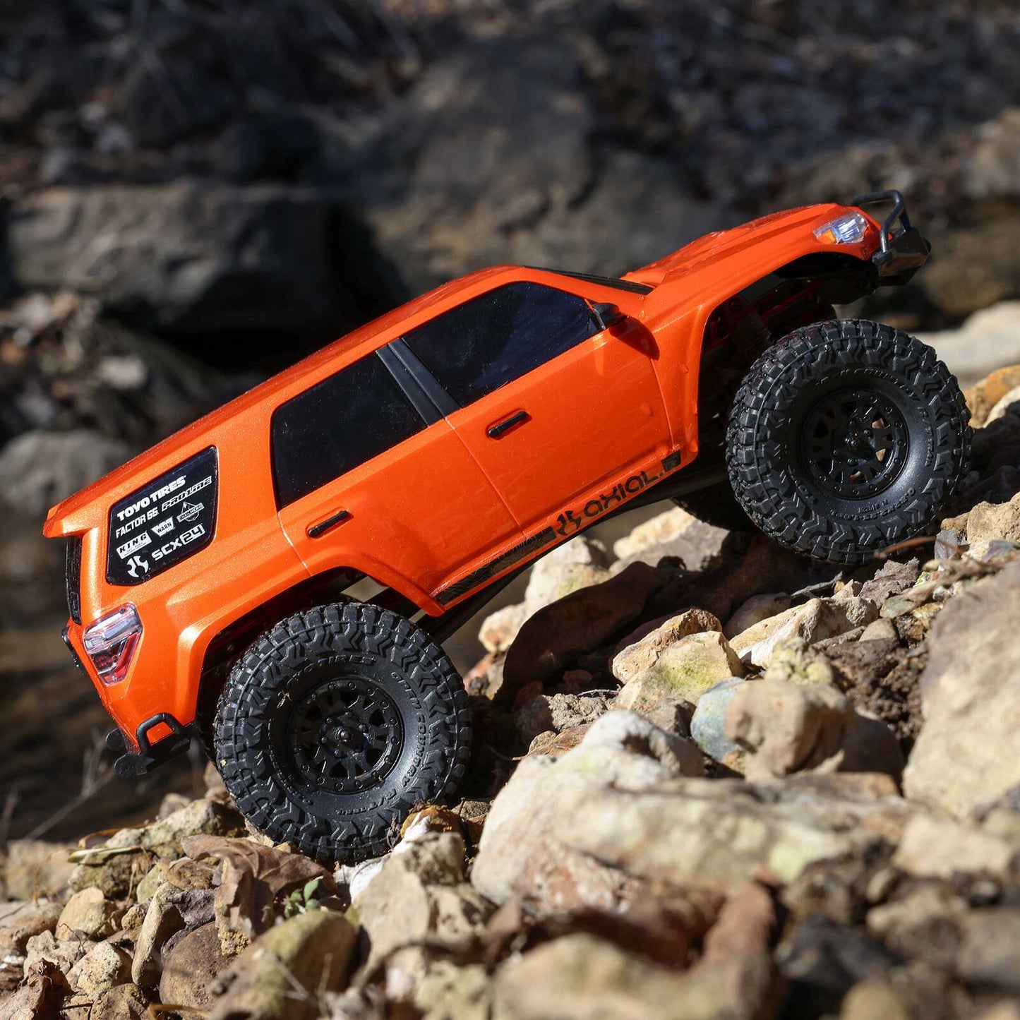 1/24 SCX24 Toyota 4 Runner 4X4 RTR Rock Crawler (Battery & Charger Included), Orange