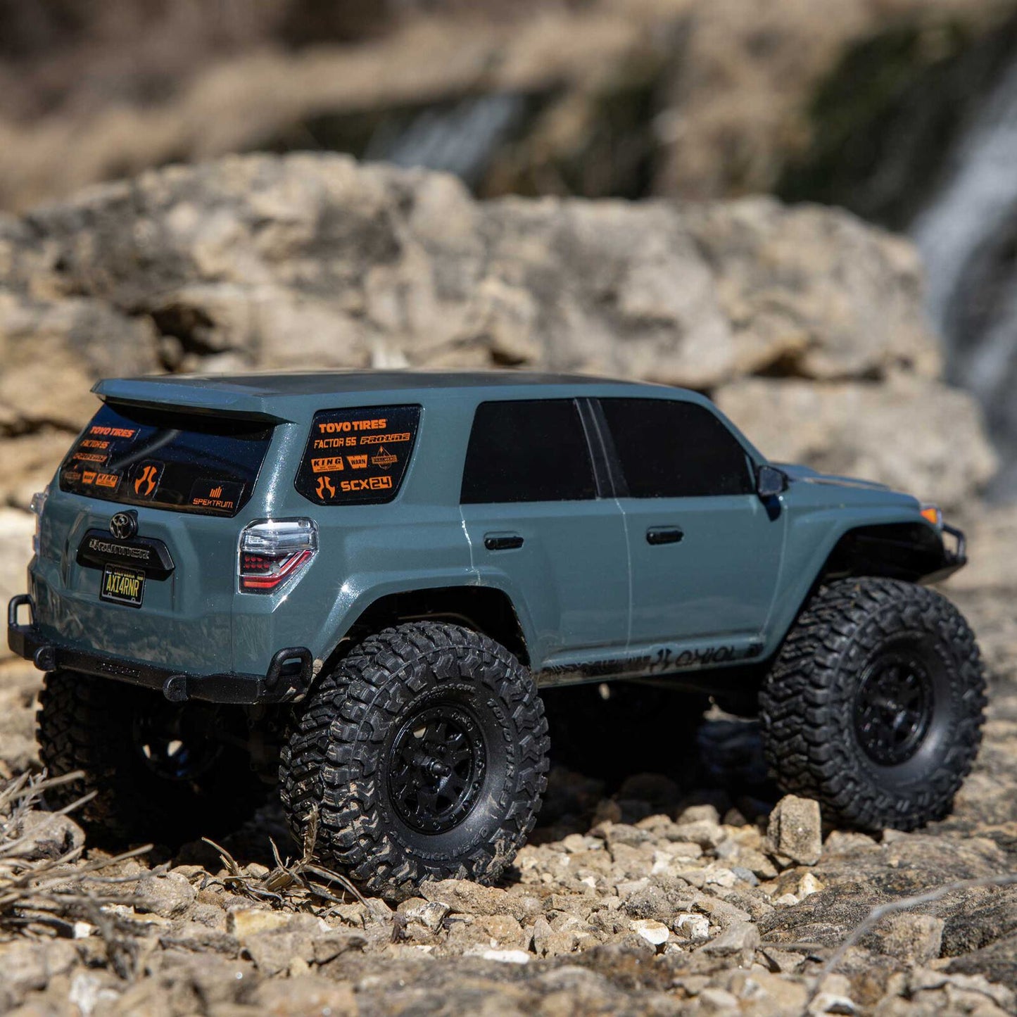 1/24 SCX24 Toyota 4 Runner 4X4 RTR Rock Crawler (Battery & Charger Included), Gray