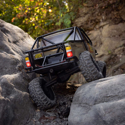 1/10 SCX10 III 1987 Toyota SR5 4X4 RTR Rock Crawler Tan
