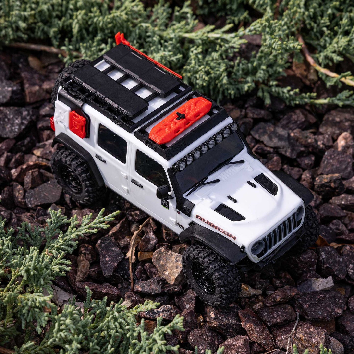 1/30 SCX30 Jeep Wrangler JLU 4X4 RTR Rock Crawler (Battery & Charger Included), White