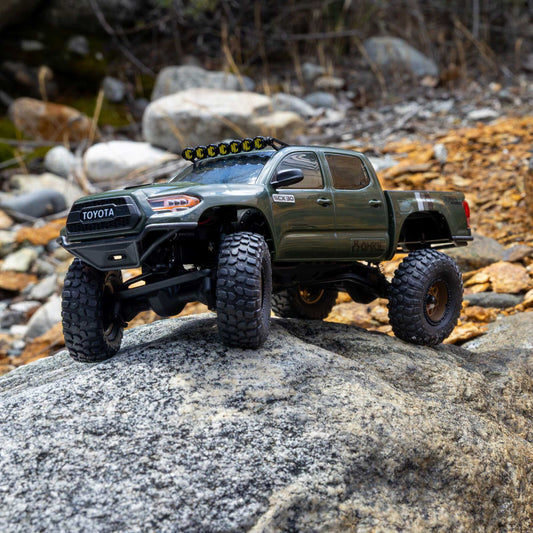 1/30 SCX30 Toyota Tacoma TRD Overland Edition RTR Rock Crawler (Battery & Charger Included), Green