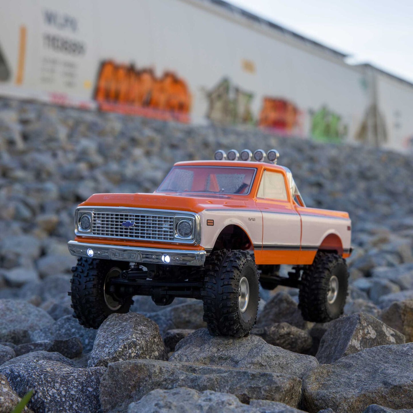 1/24 SCX24 1971 Chevrolet C10, 4WD, RTR (Includes batttery & charger): Orange