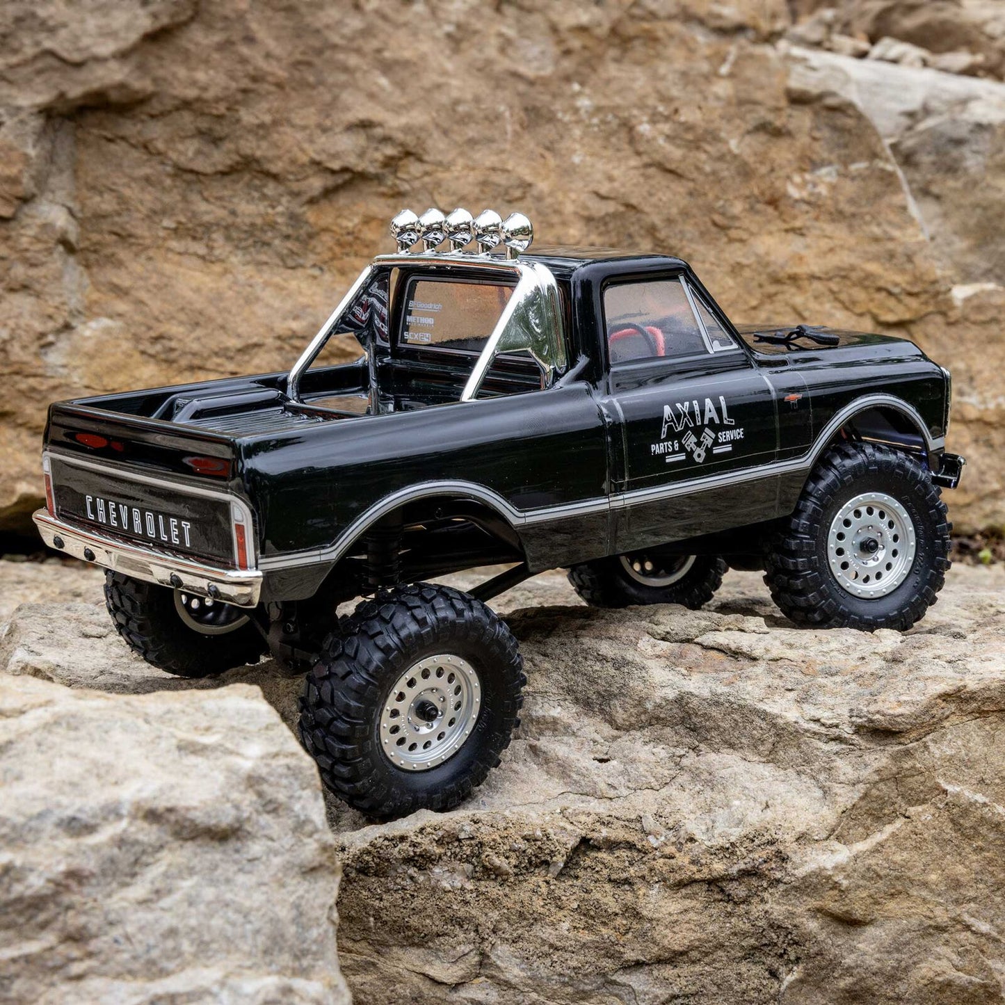 1/24 SCX24 1967 Chevrolet C10, 4WD, RTR (Includes batttery & charger): Black
