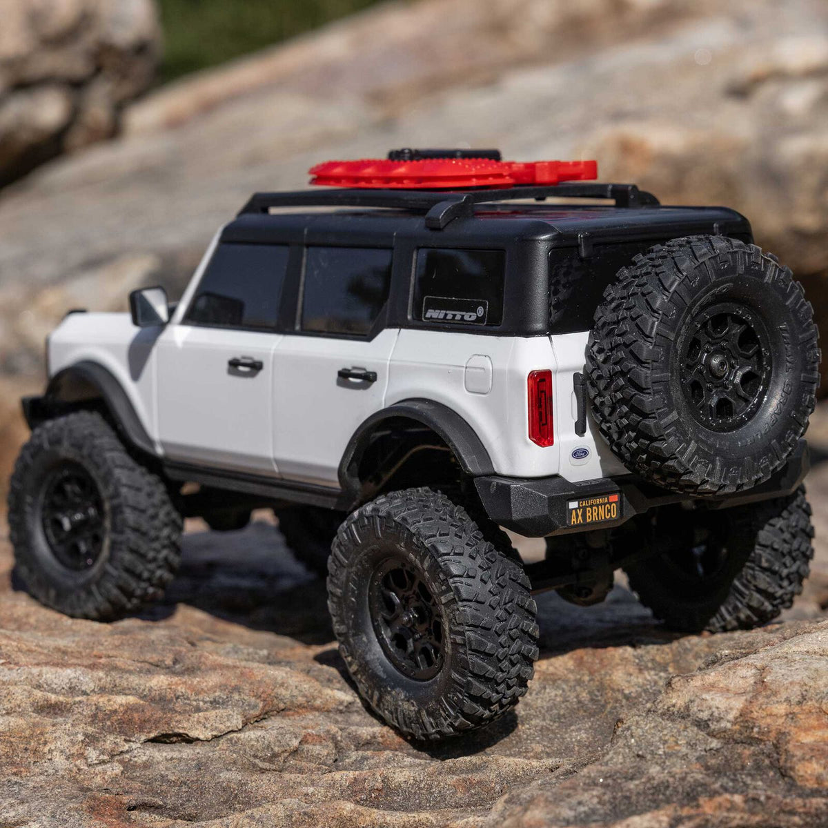 1/24 SCX24 Ford Bronco 4X4 RTR Brushed Rock Crawler White (w/Battery & Charger)