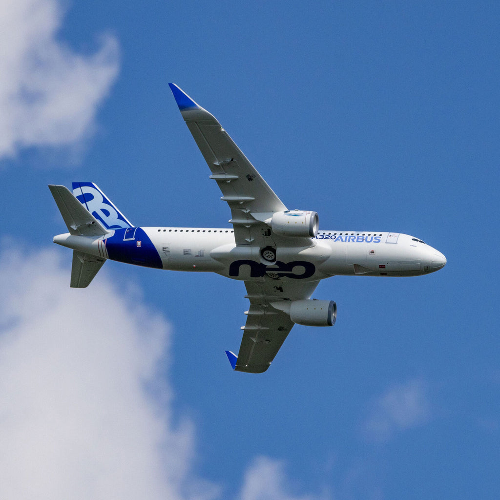 E-flite Airbus A320neo 1.5m Airliner Twin 64mm EDF BNF Basic (EFL-1493)