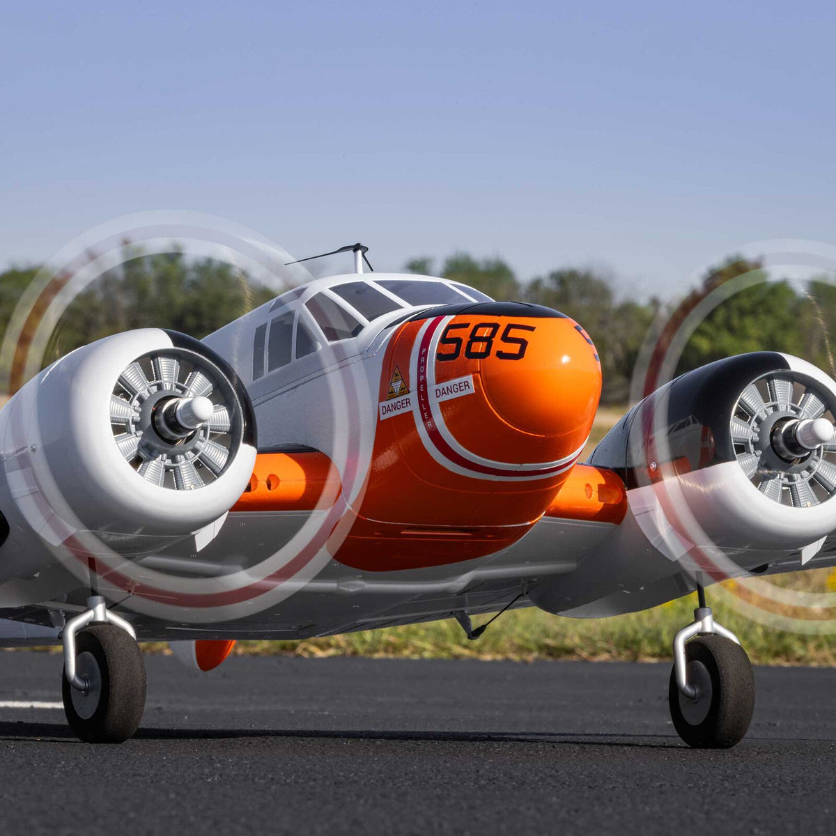 E-flite Beechcraft D18/RC-45J 1.5m BNF Basic with AS3X+ and SAFE Select (EFL-3726)