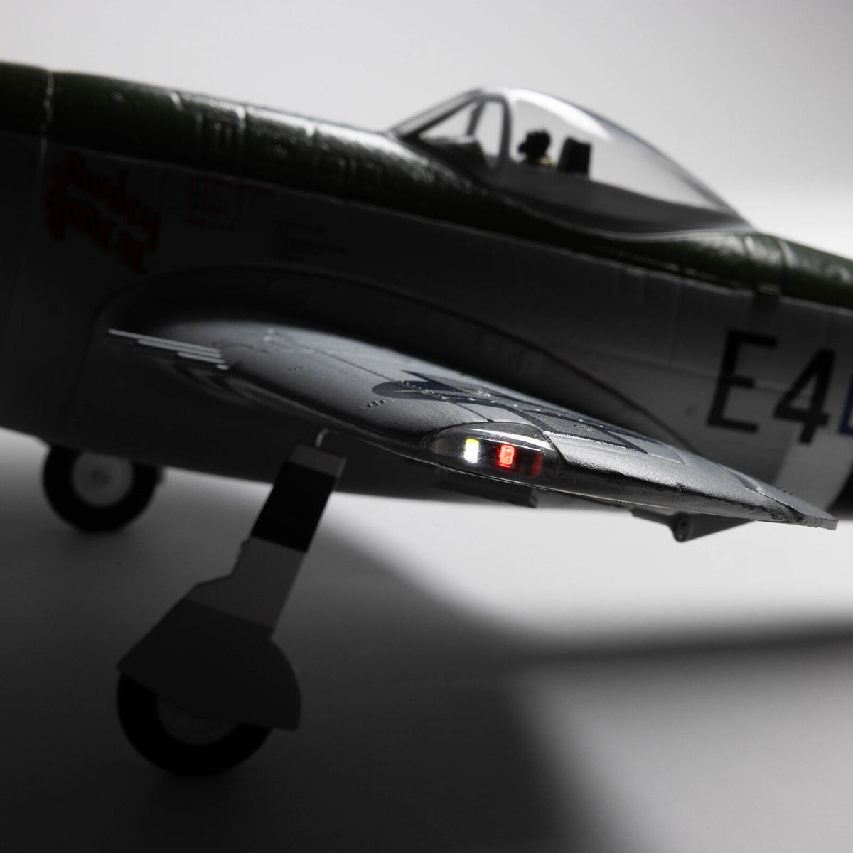 Micro P-47 Thunderbolt 625mm BNF Basic w/ AS3X+/SAFE Select