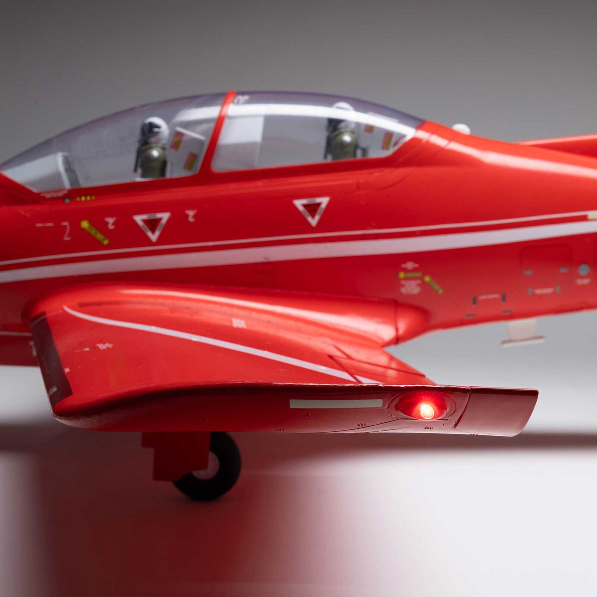 Pilatus PC-21 1.3m (1.45m L) BNF Basic