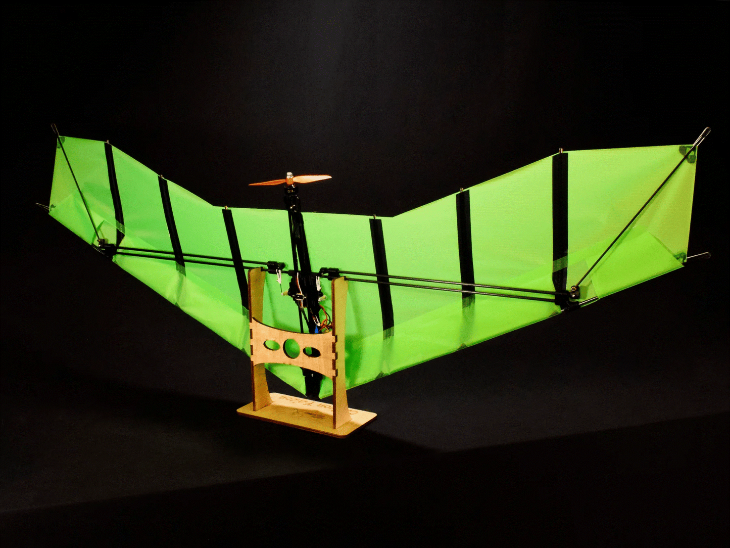 Carbon Falcon - Quick Build, Red/White/Blue