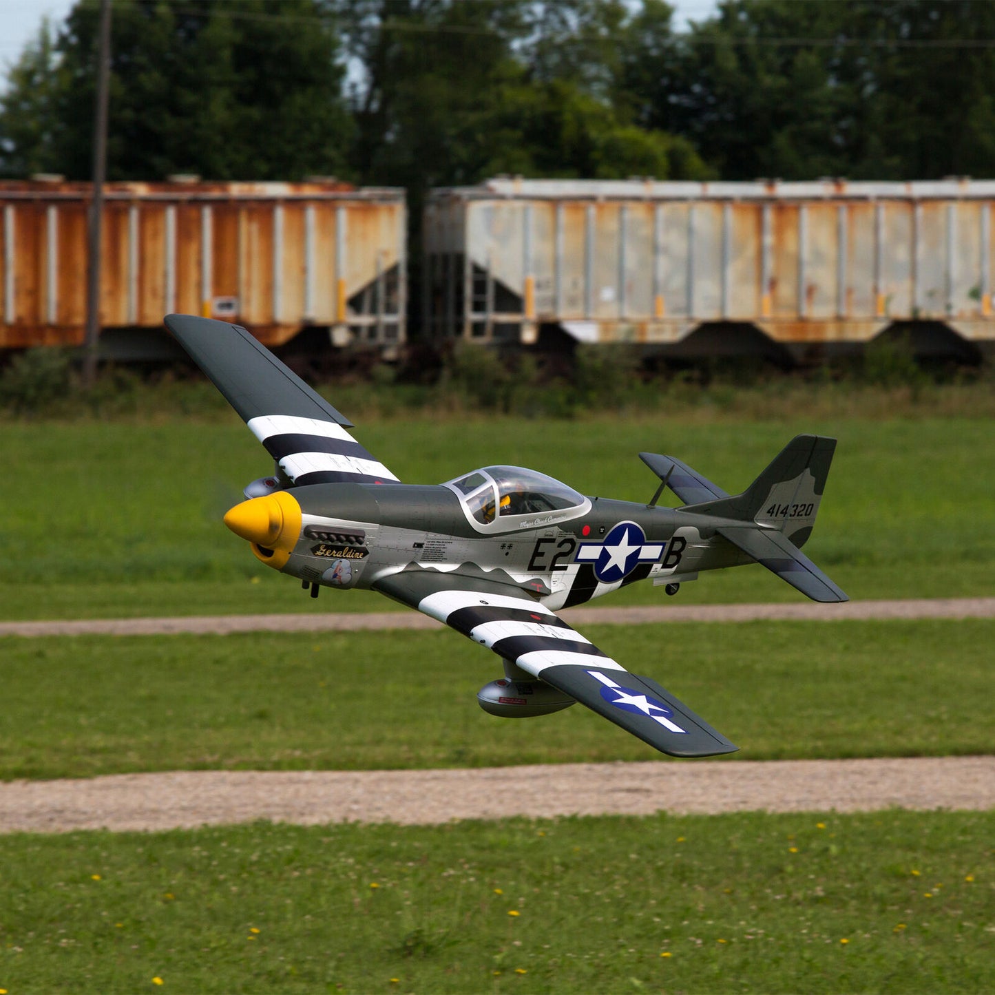 P-51D Mustang 20cc ARF  w/E-flite Retract Set, Motor & ESC