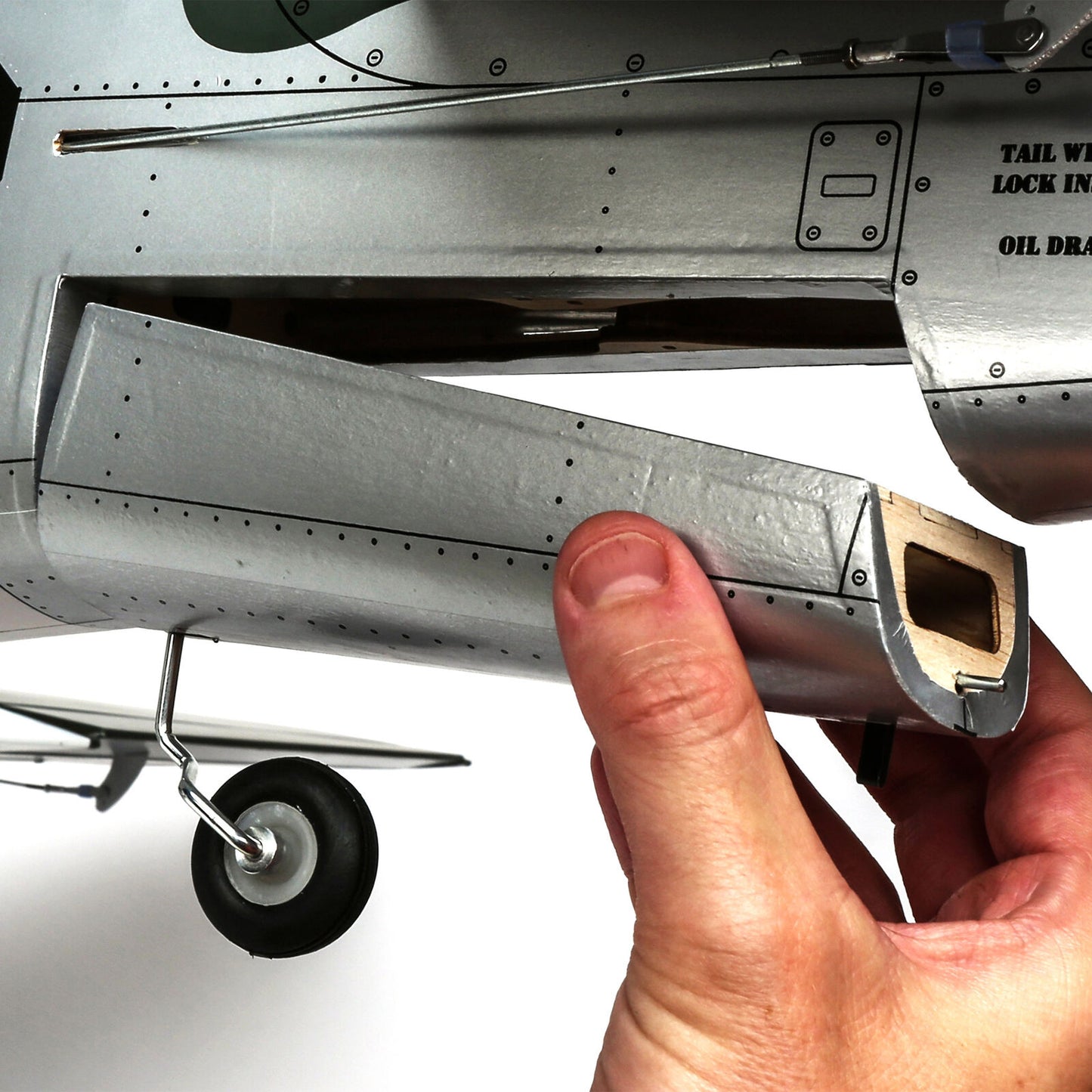 P-51D Mustang 20cc ARF  w/E-flite Retract Set