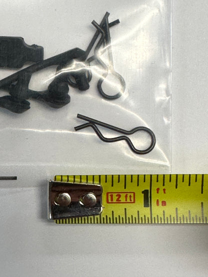 Body Clip Retainer 1/10 Scale Black (4): ARAC3445